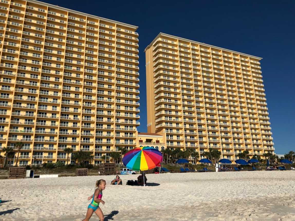 CALYPSO RESORT OCEANFRONT- WALK TO PIER PARK- FREE BEACHSIDE PARKING SPOT= WOW!