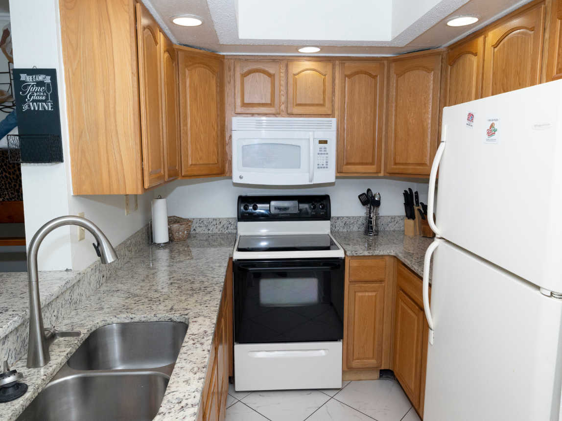 Perdido Sun Resort Unit 812 Kitchen