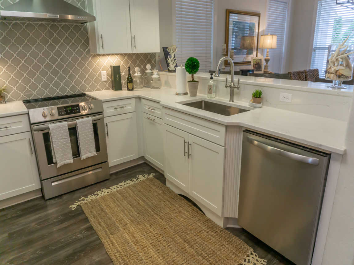 New "Chefs Kitchen"  all new high end appliances, imported quartz tops