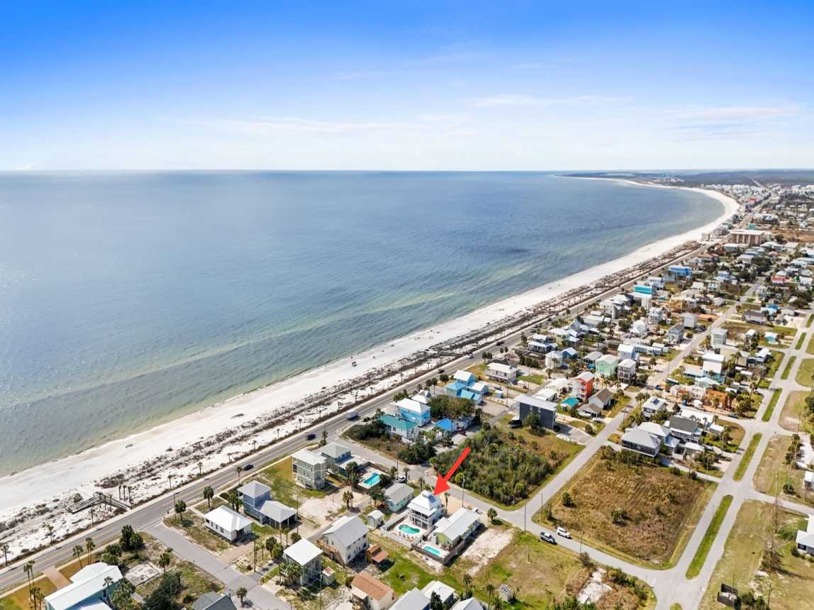 Aerial View House/Beach