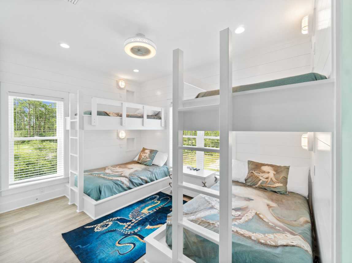 XL Bunk room on 2 level. Great place for the kids or your adults.