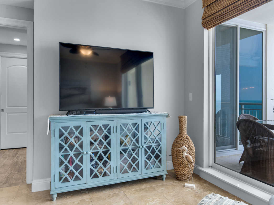 Large screen smart TV, perfectly sized for this large living room