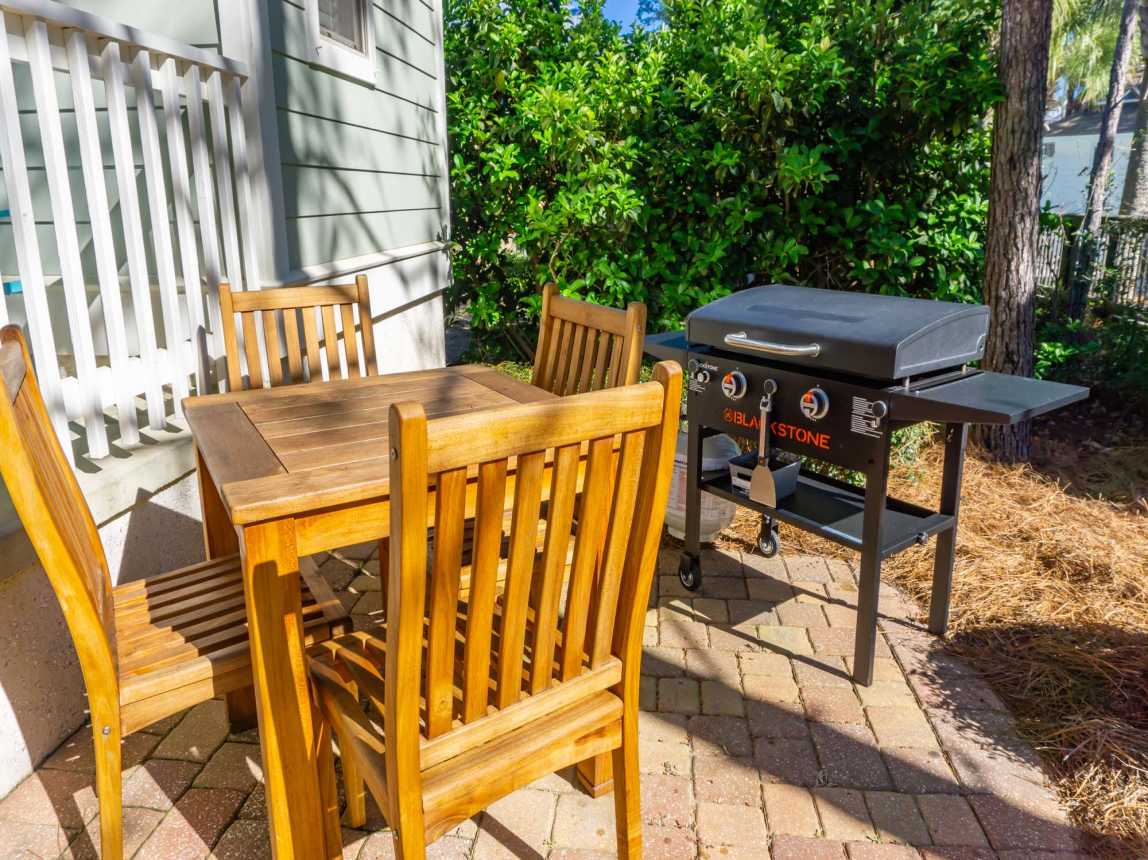 Brand new Brownstone Grill/Griddle for your outdoor dining.