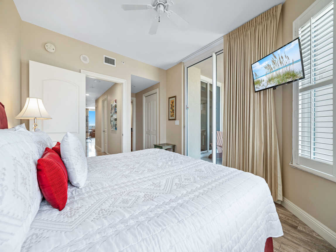 Indigo 2 Bedroom 1104E, Two King Beds_3