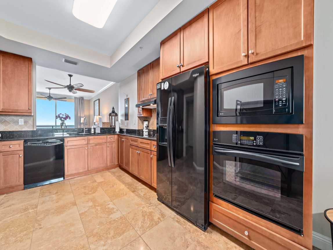 Fully appointed and equipped kitchen, it is like you home away from home