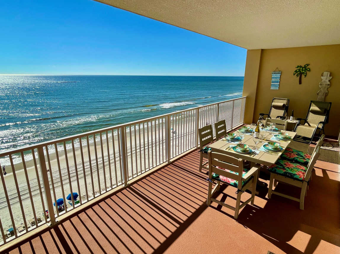 No words needed... Amazing view! Huge Balcony. Room for dining and relaxing!