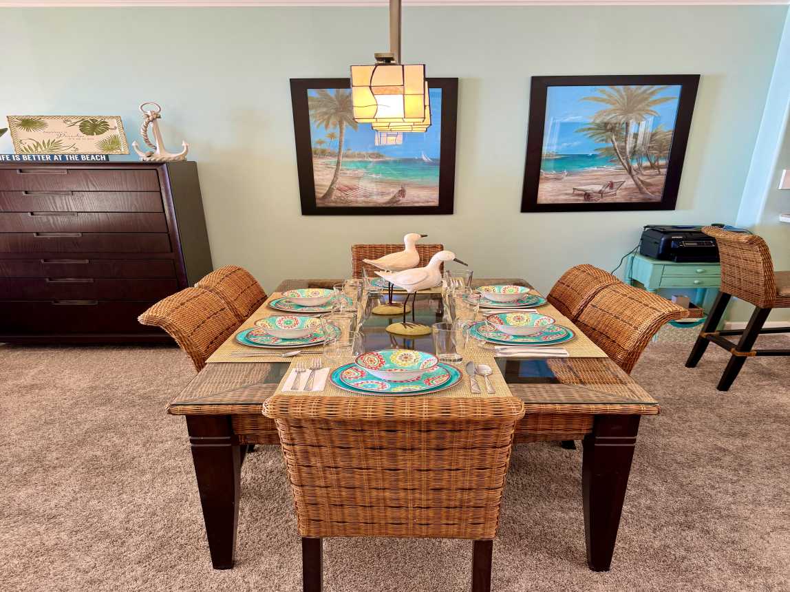 Indoor dining and perfect spot for cards, games or puzzles.