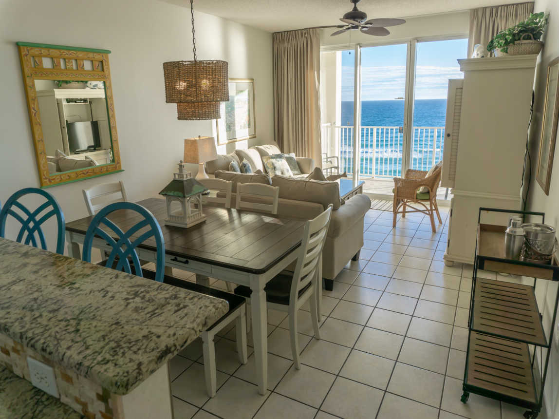 Dining for 6 plus the bar seating with incredible views