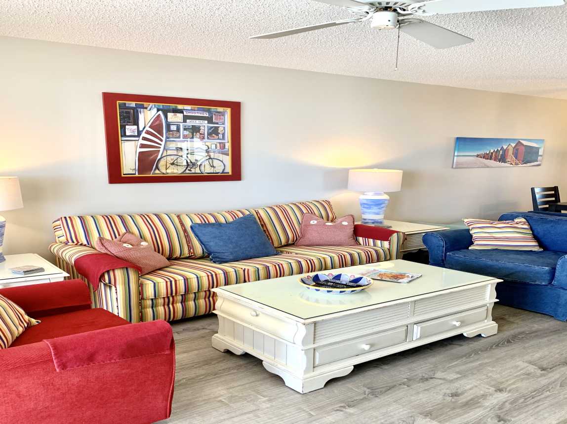 Plenty of comfortable seating and a queen sofa sleeper. 