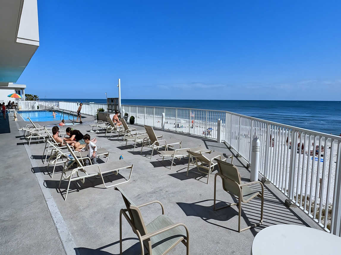 Windemere Resort Beachfront Sundeck