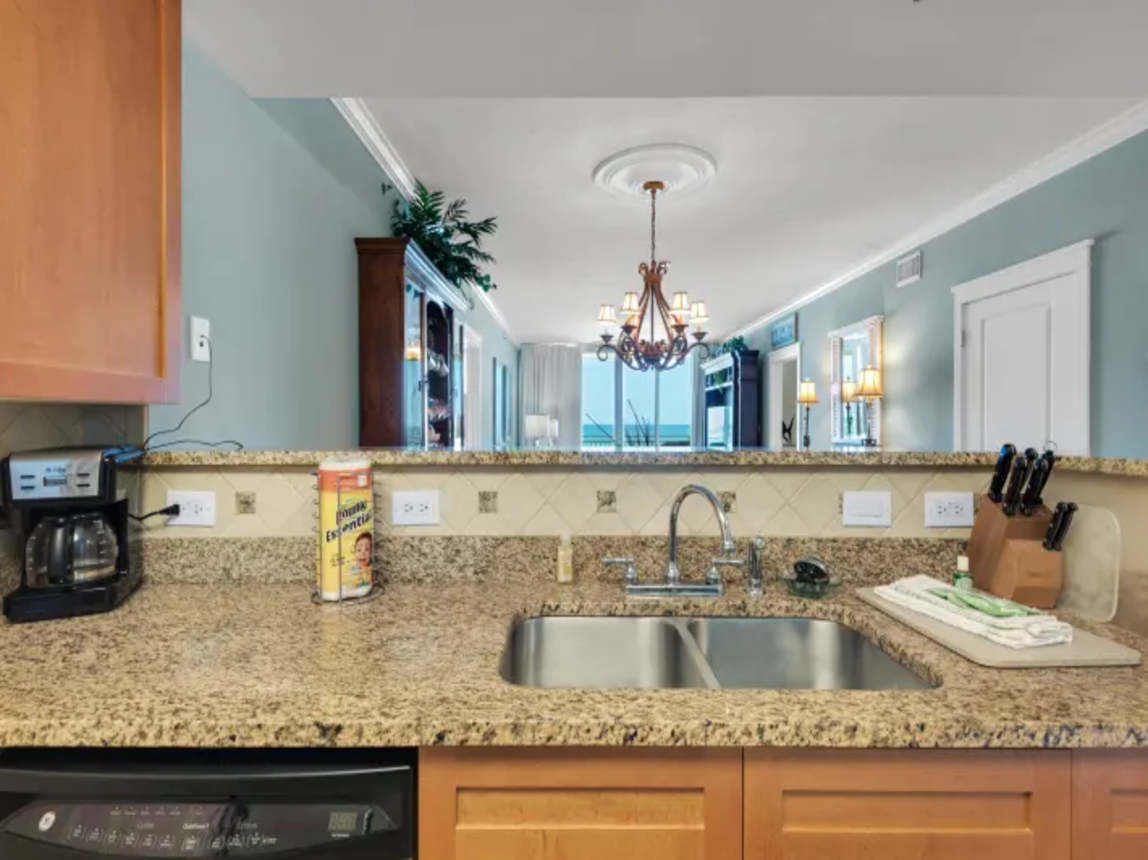 Enjoy the oceanfront view, even from the kitchen!