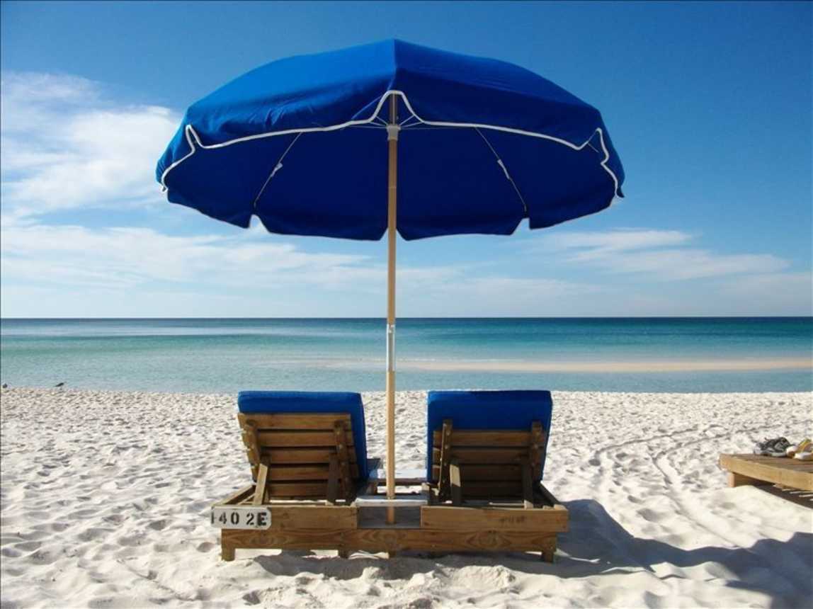 FREE BEACH CHAIR/UMBRELLA SETUPS from mid March to October! YOU NEED THIS!