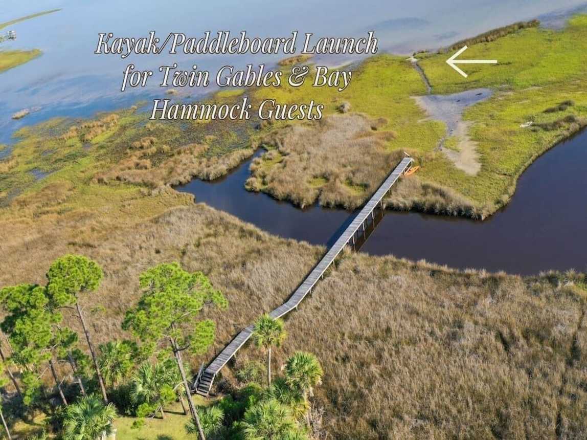 Shared dock-Launch a kayak, paddleboard, or look for scallops!