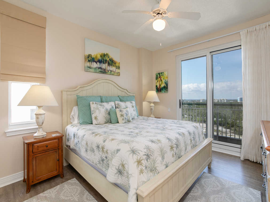 2nd Master Suite with King Bed and Connecting Bathroom