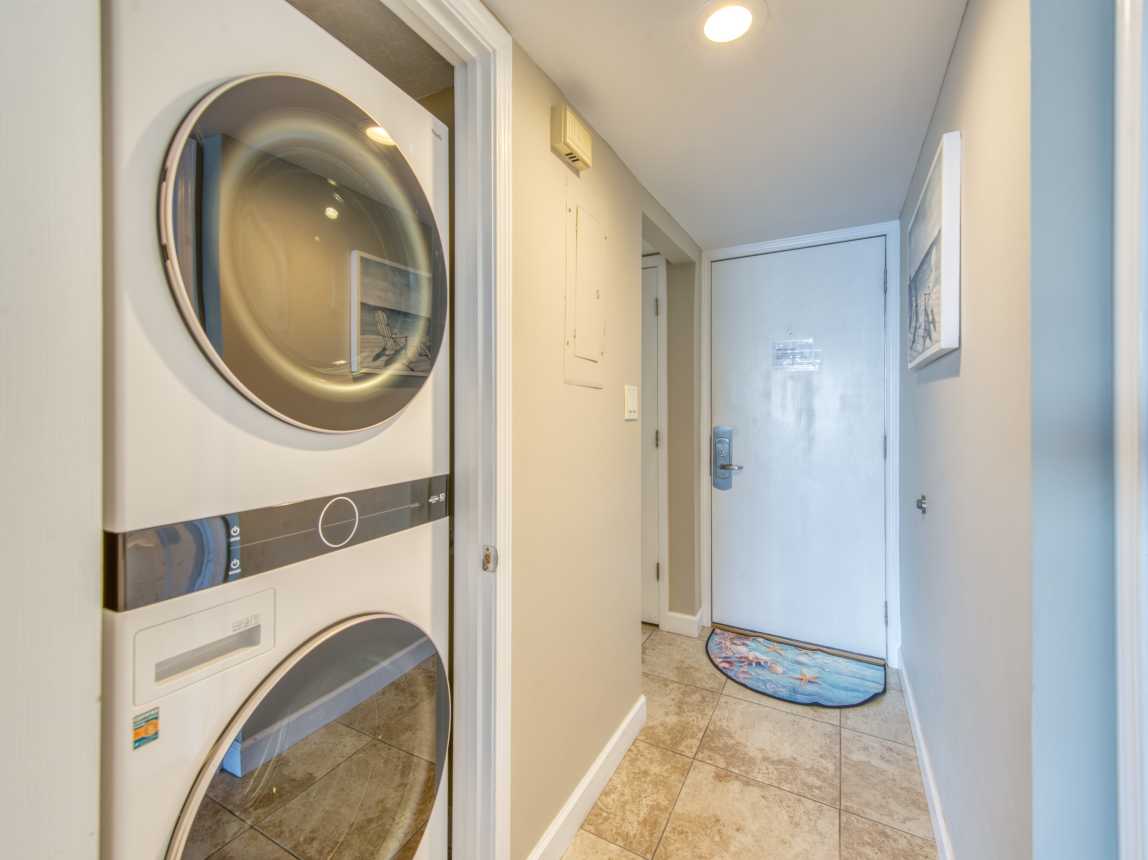 Stay fresh with your own private washer and dryer.