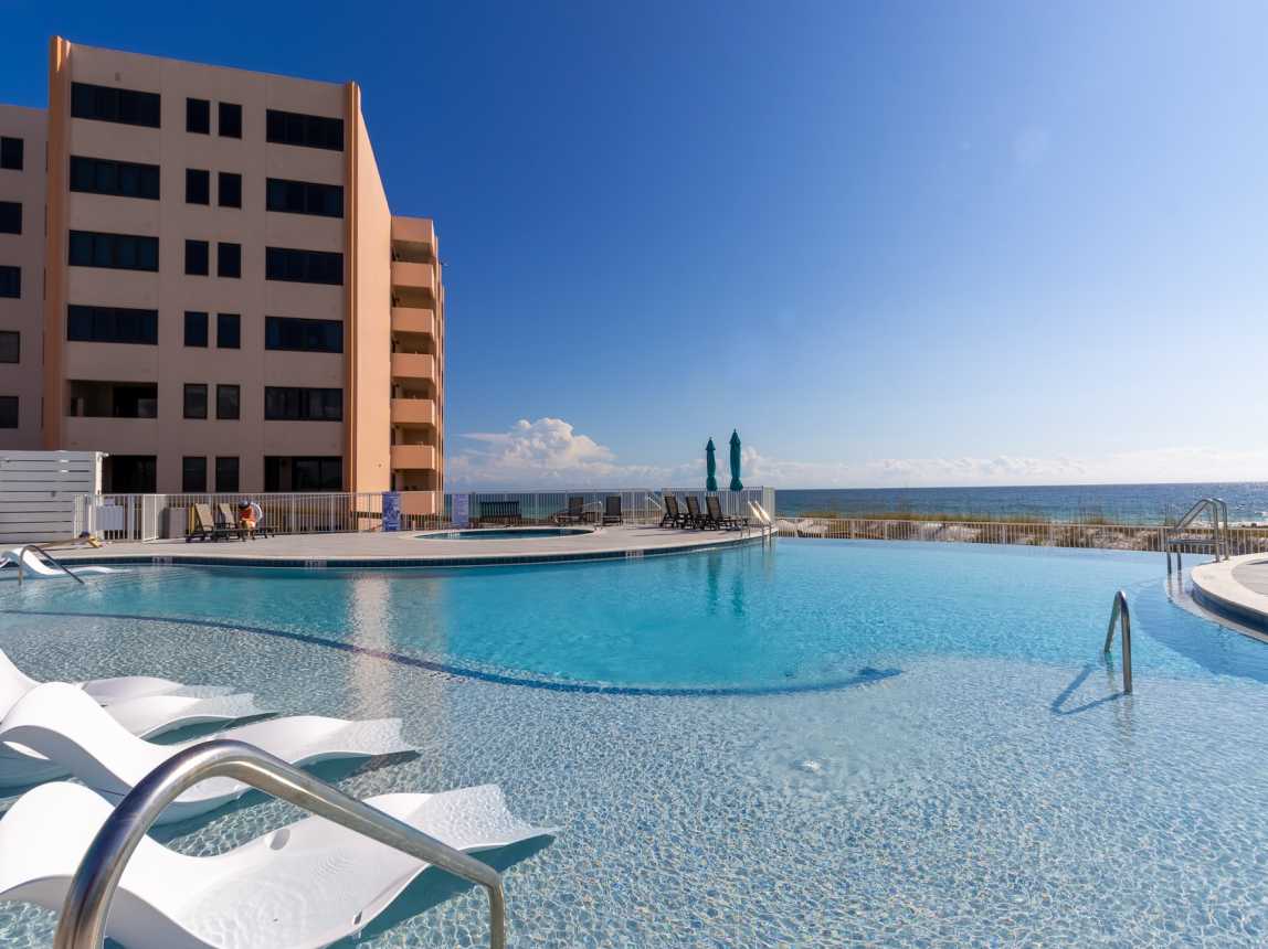 New Ocean Front Infinity Pool