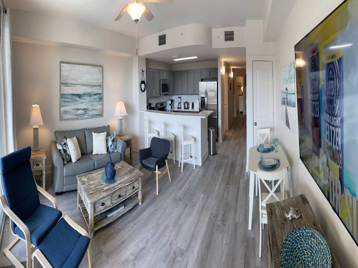 SPACIOUS LIVING AREA