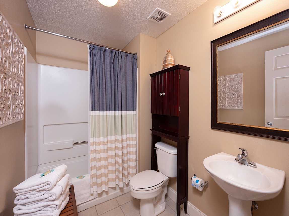 Blissful beachfront Palacio in Perdido Key!