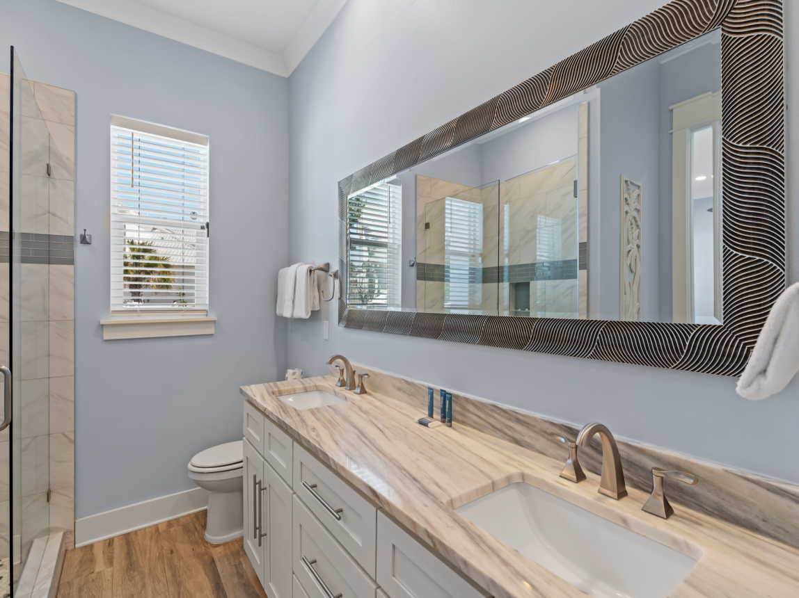 Double Vanity Full Bathroom