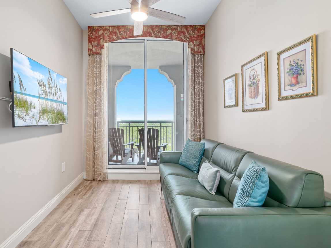 Indigo 2 Bedroom 1104E, Two King Beds_5