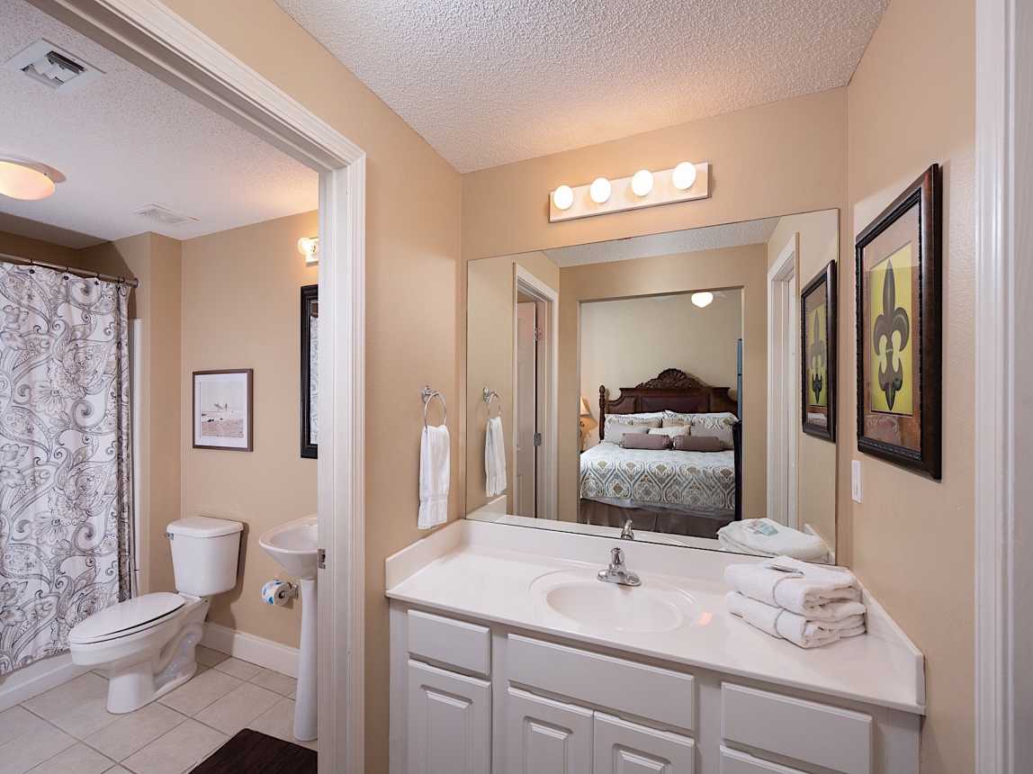 Blissful beachfront Palacio in Perdido Key!