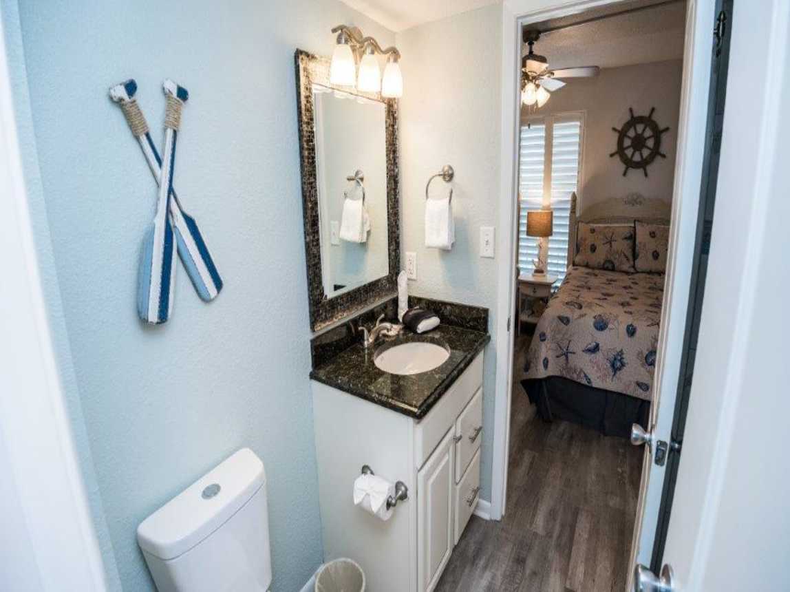 2nd Bathroom