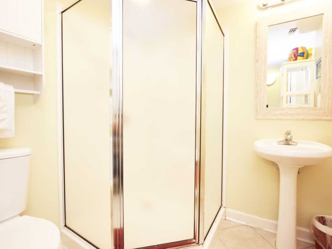Guest Bathroom - 
Pelican Isle 414 Fort Walton Beach Okaloosa Island Vacation Rentals