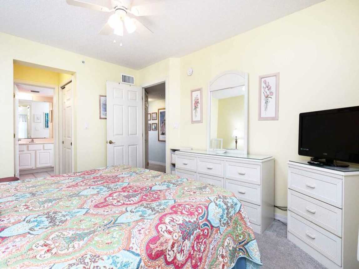 Master Bedroom - 
Islander Beach Resort, Unit 2005, Okaloosa Island, Fort Walton Beach Vacation Rentals
