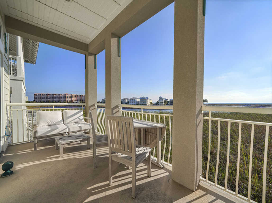 Isle of Skye - Waterfront Vacation Rental Home with Community Pool and Beach View on Holiday Isle Destin, Florida - Five Star Properties Destin/30A