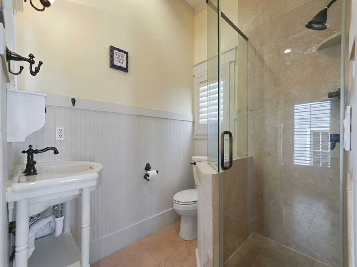 Isle of Skye - Waterfront Vacation Rental Home with Community Pool and Beach View on Holiday Isle Destin, Florida - Five Star Properties Destin/30A