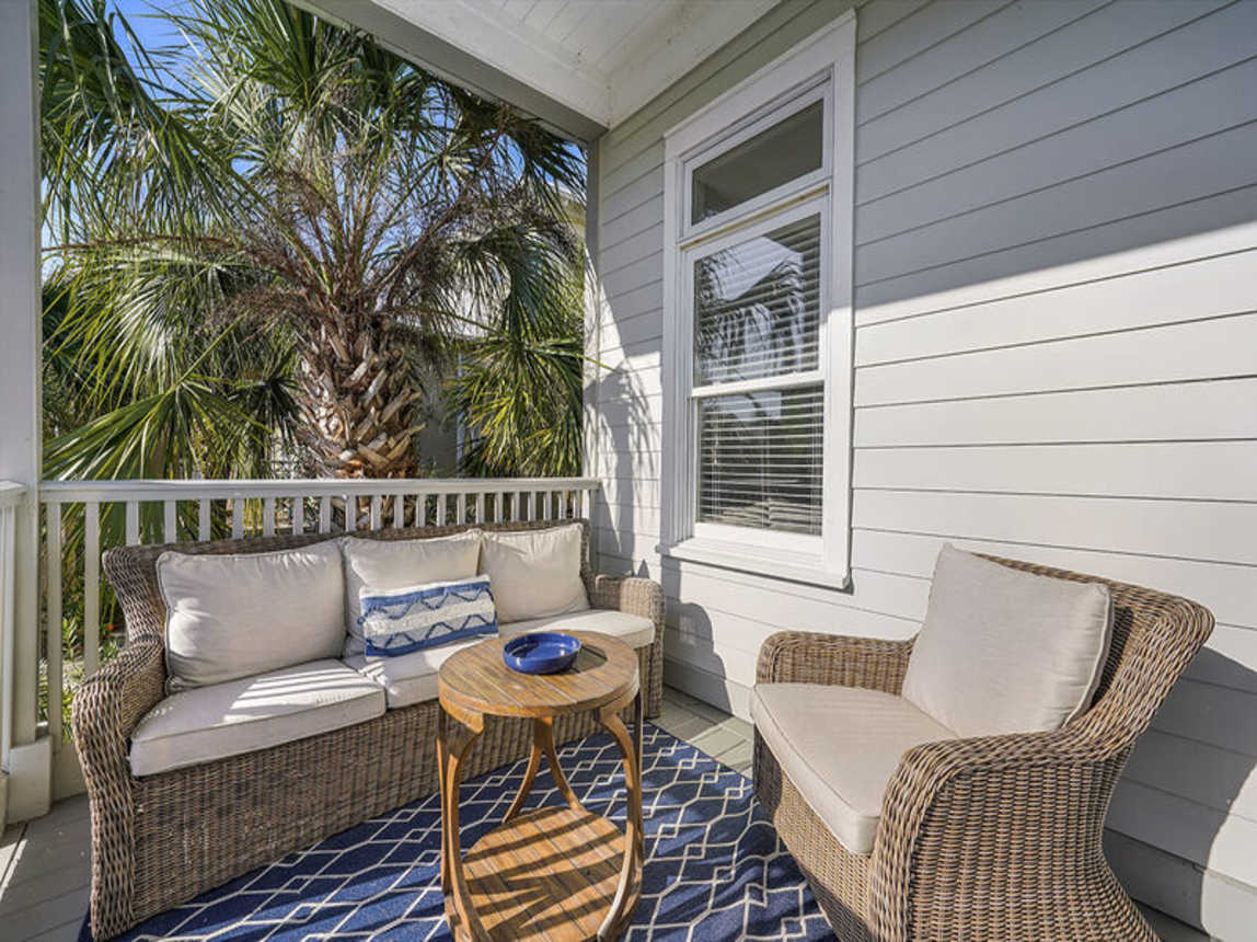 Val-Holla - Vacation Rental House with Private Pool Near Beach on Holiday Isle in Destin, Florida - Five Star Properties Destin/30A