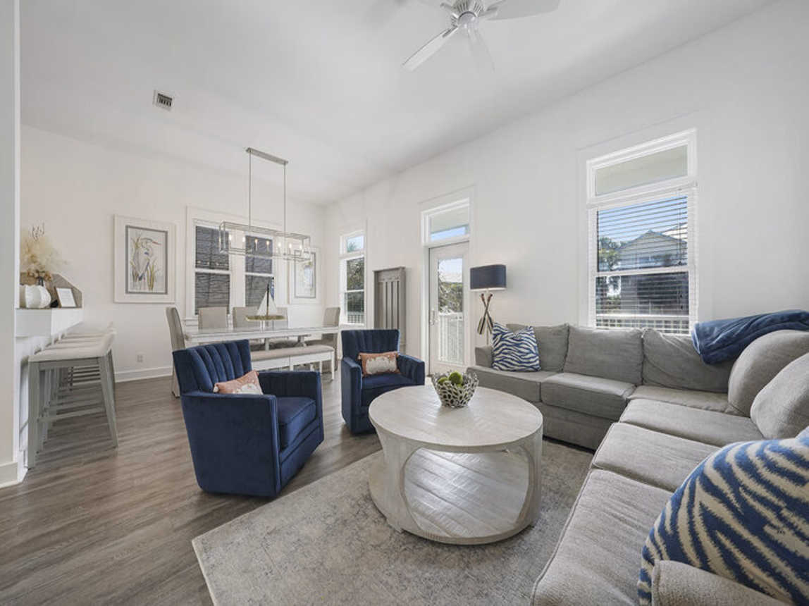 Val-Holla - Vacation Rental House with Private Pool Near Beach on Holiday Isle in Destin, Florida - Five Star Properties Destin/30A