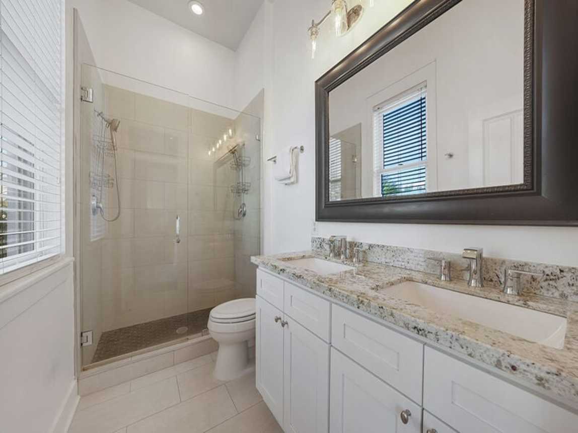 Val-Holla - Vacation Rental House with Private Pool Near Beach on Holiday Isle in Destin, Florida - Five Star Properties Destin/30A