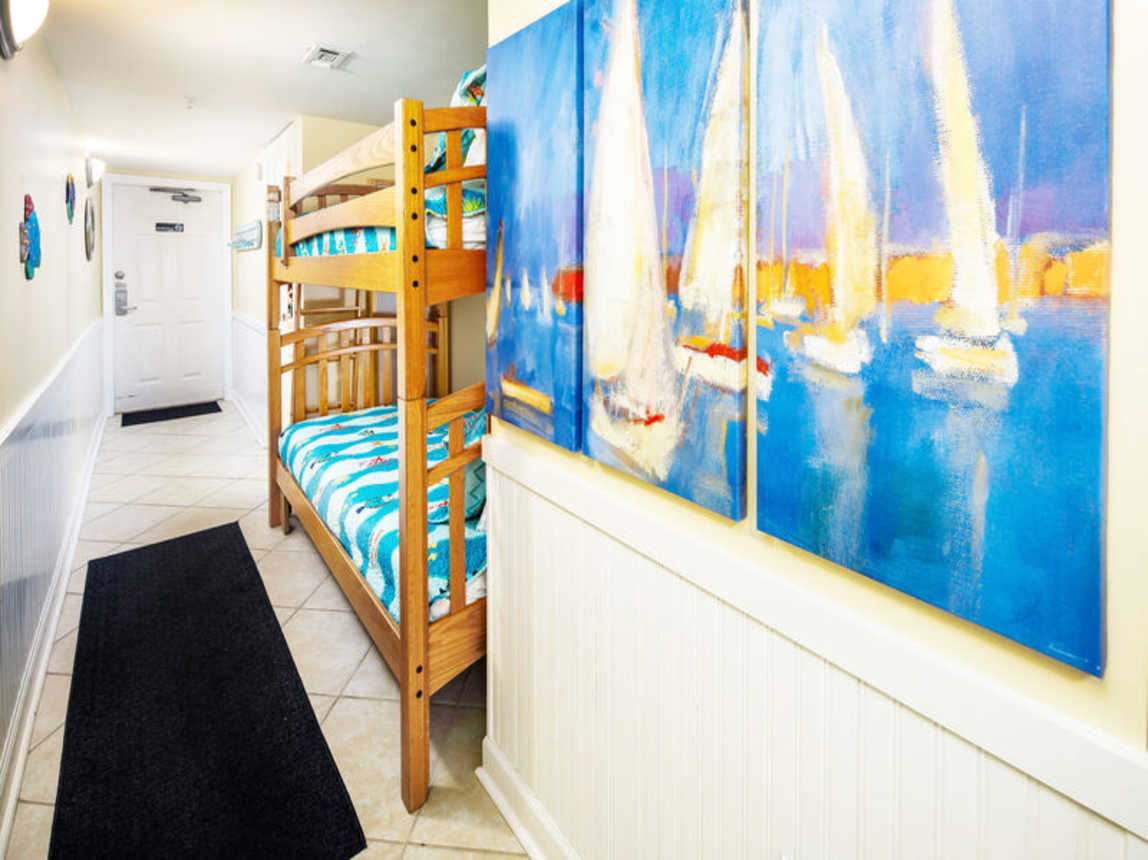 Hallway Bunk Beds - 
Pelican Isle 414 Fort Walton Beach Okaloosa Island Vacation Rentals
