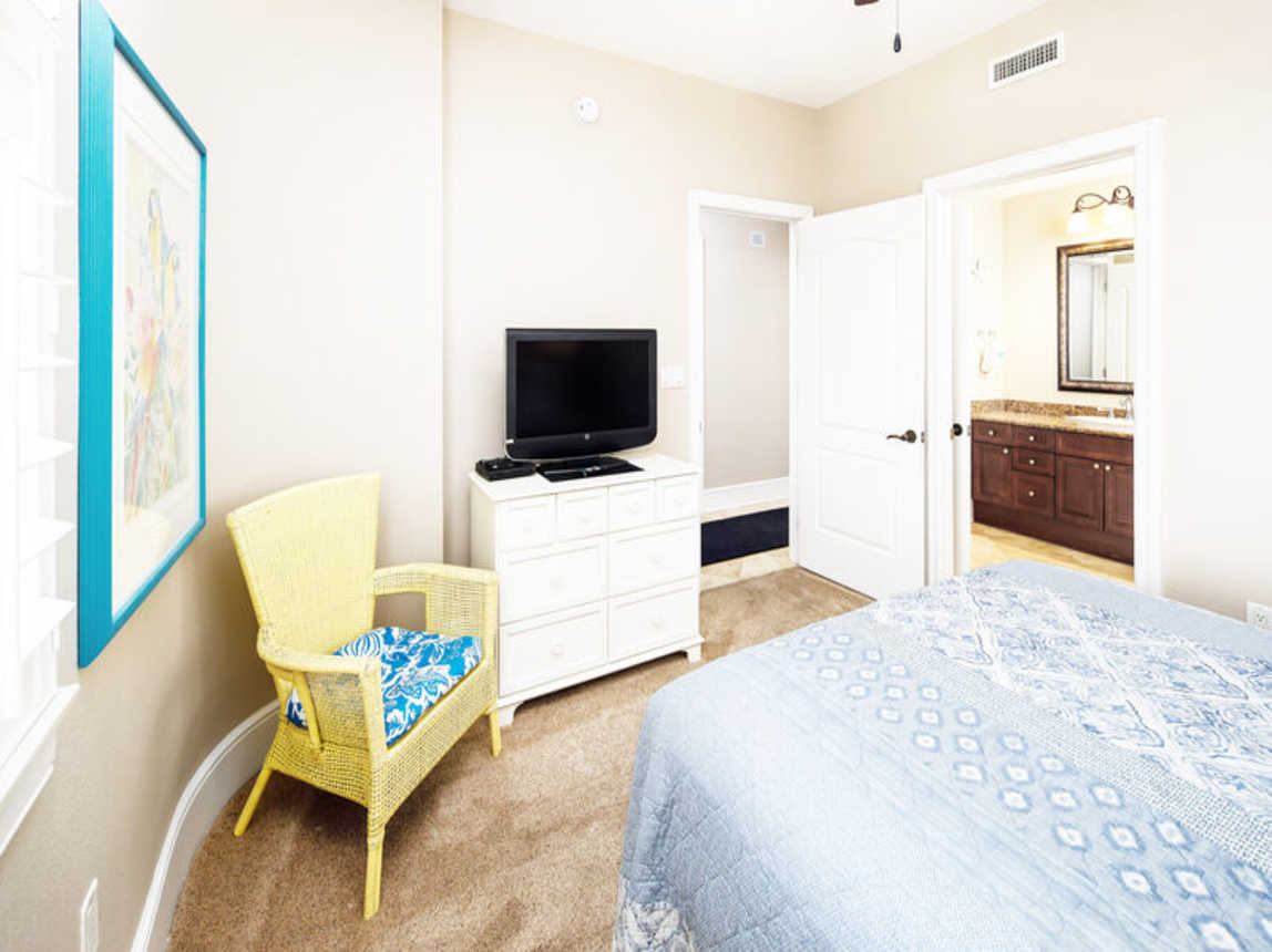 Bedroom 2 - 
Bella Riva Resort, Okaloosa Island Fort Walton Beach Florida Vacation Rentals