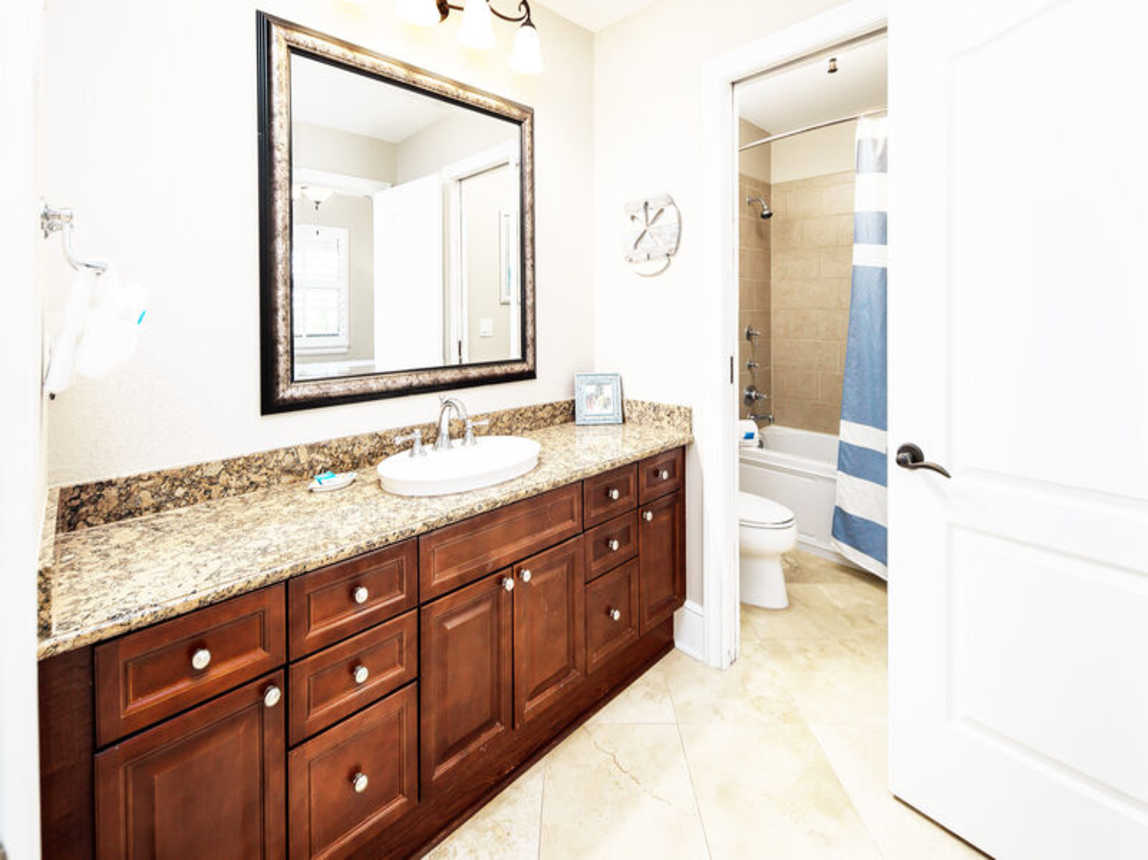 Bathroom 2 - 
Bella Riva Resort, Okaloosa Island Fort Walton Beach Florida Vacation Rentals