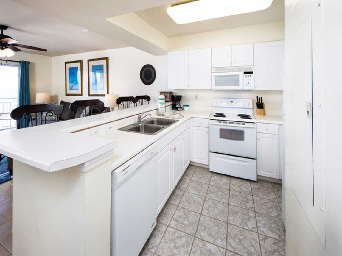 Kitchen, 
Pelican Isle Resort 305 Okaloosa Island Fort Walton Beach Vacation Rentals by Sunset Resort Rentals