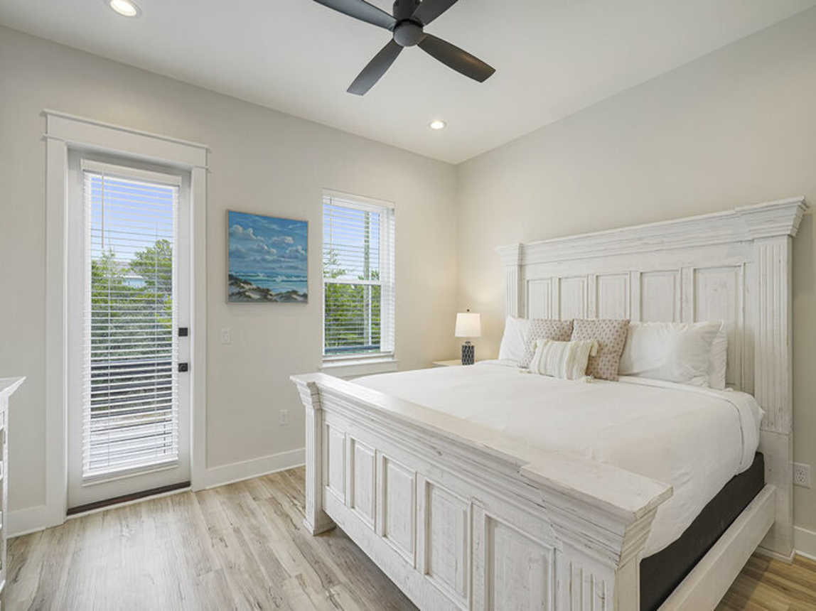 Deja Blue - Extravagant Vacation Beach House with Private Pool with Swim Up Bar, Putting Green, Sand Volleyball, and Rooftop Grill in Blue Mountain Beach, Florida - Five Star Properties Destin/30A