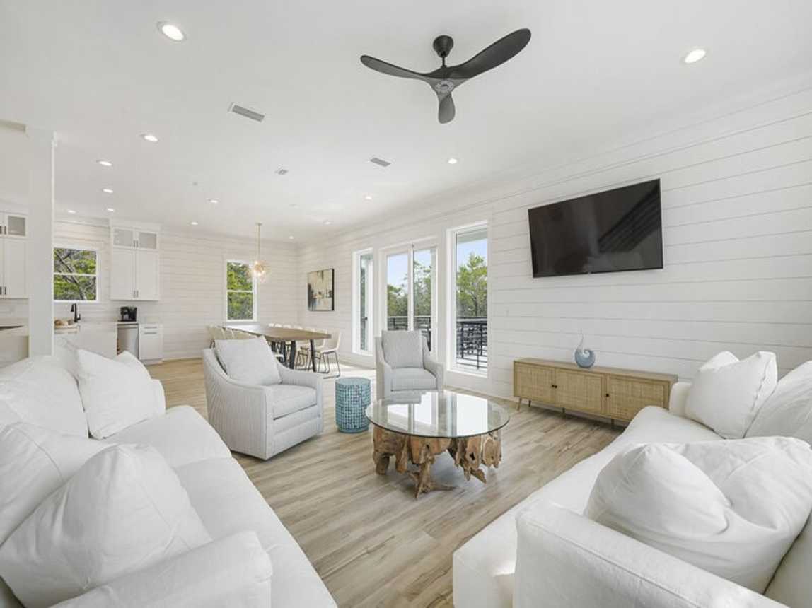 Deja Blue - Extravagant Vacation Beach House with Private Pool with Swim Up Bar, Putting Green, Sand Volleyball, and Rooftop Grill in Blue Mountain Beach, Florida - Five Star Properties Destin/30A