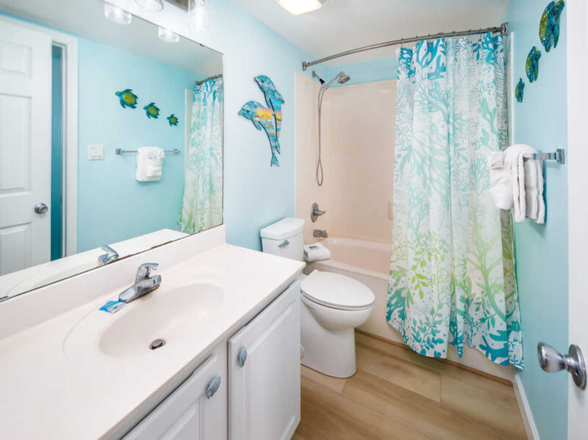 Guest Bathroom - 
Gulf Dunes 408 Fort Walton Beach Okaloosa Island Vacation Rentals
