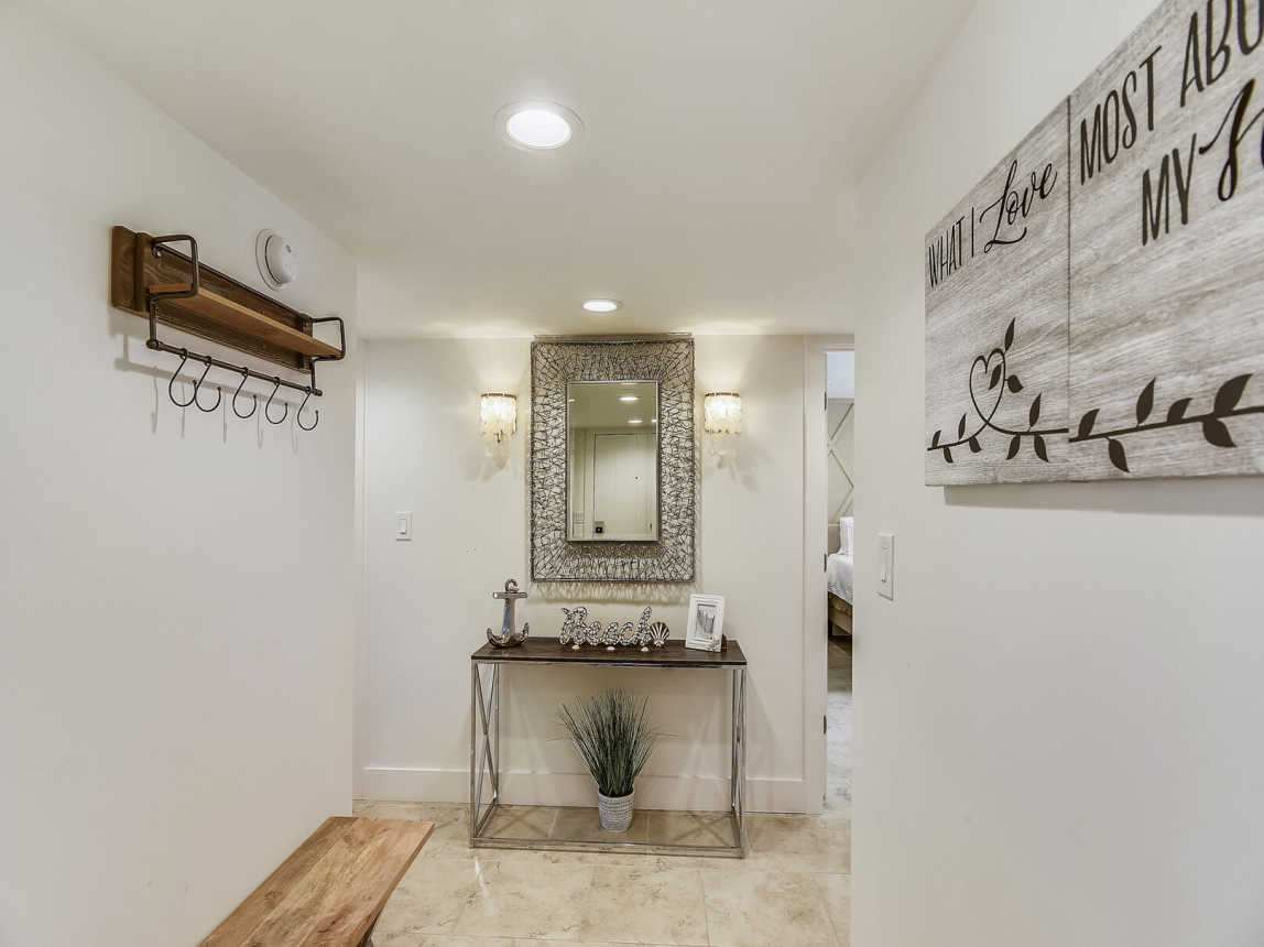 Inviting entryway after a day at the beach or shopping the many stores in the area.