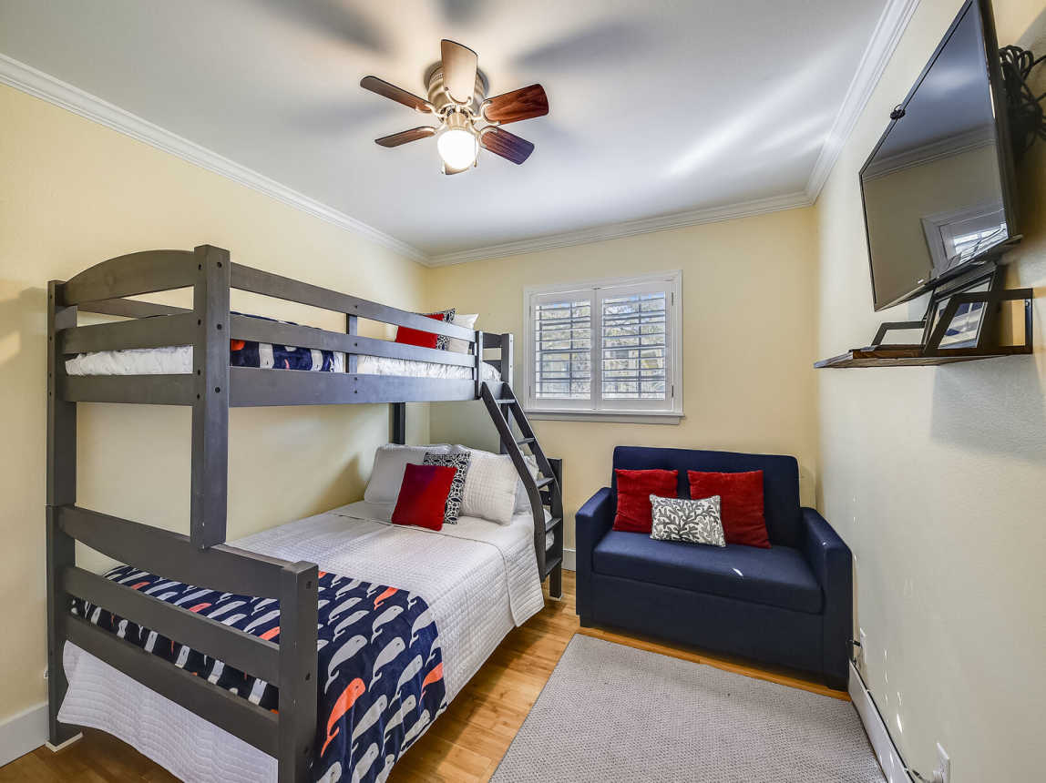 Guest bedroom with twin sofa sleeper