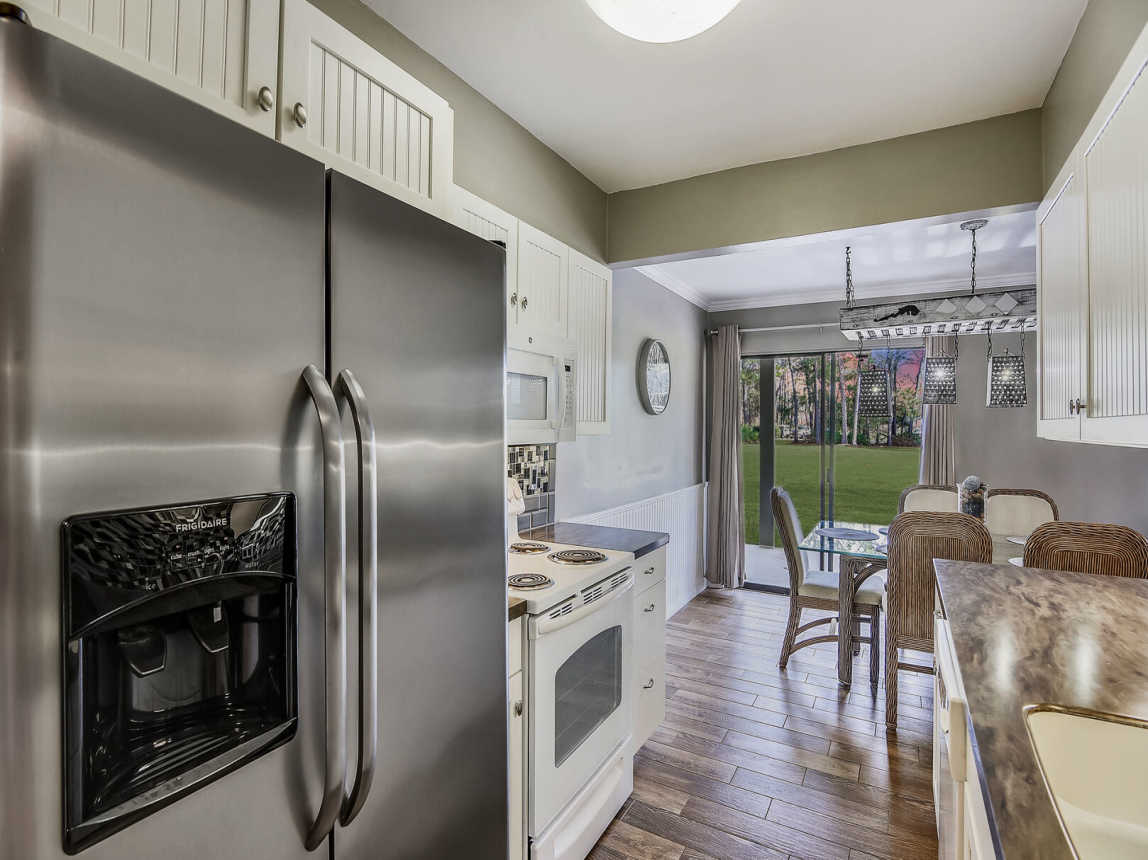 Great views of the golf course from kitchen