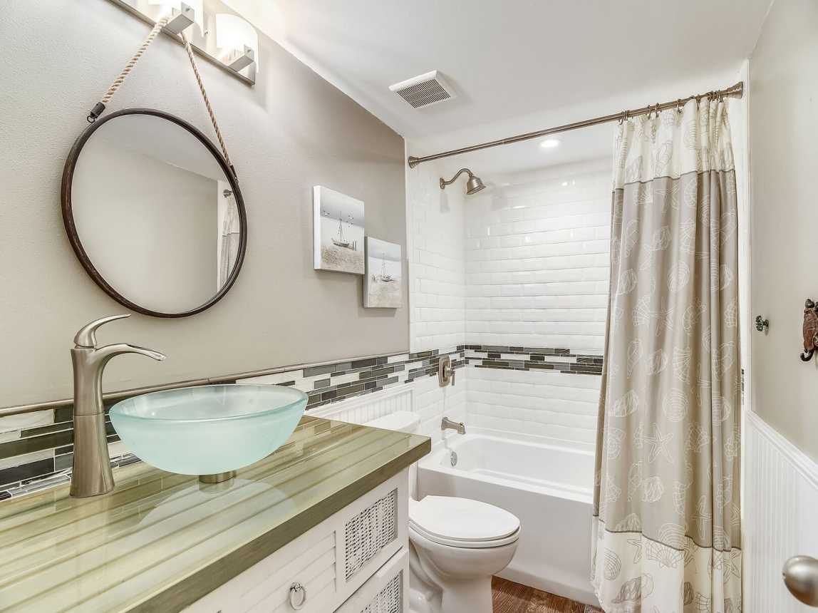 Updated quest bathroom in hallway