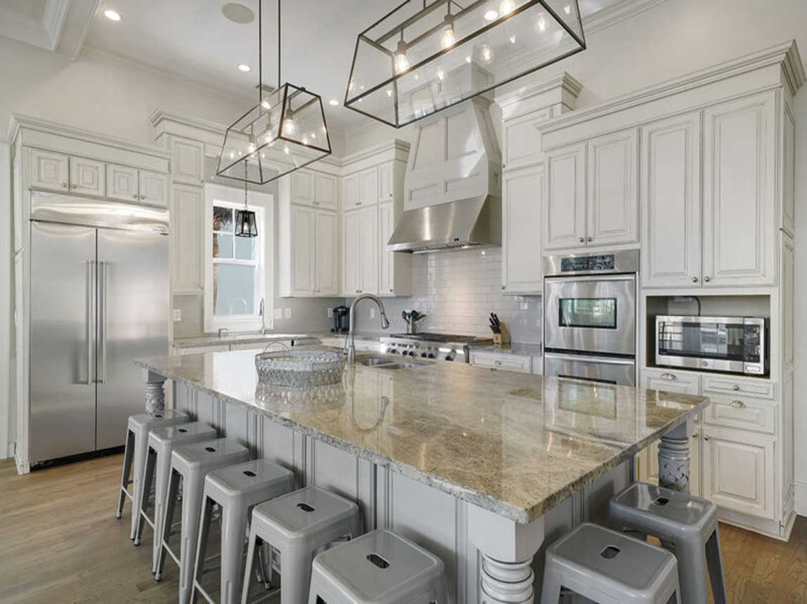 Hermosa Manor - Luxury Vacation Rental Beach House with Private Pool, Game Room, and Ocean Views from Balcony in Seagrove Beach, Florida - Five Star Properties Destin/30A