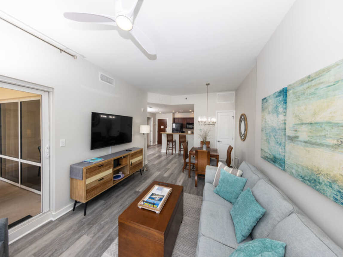 Living and dining combo area