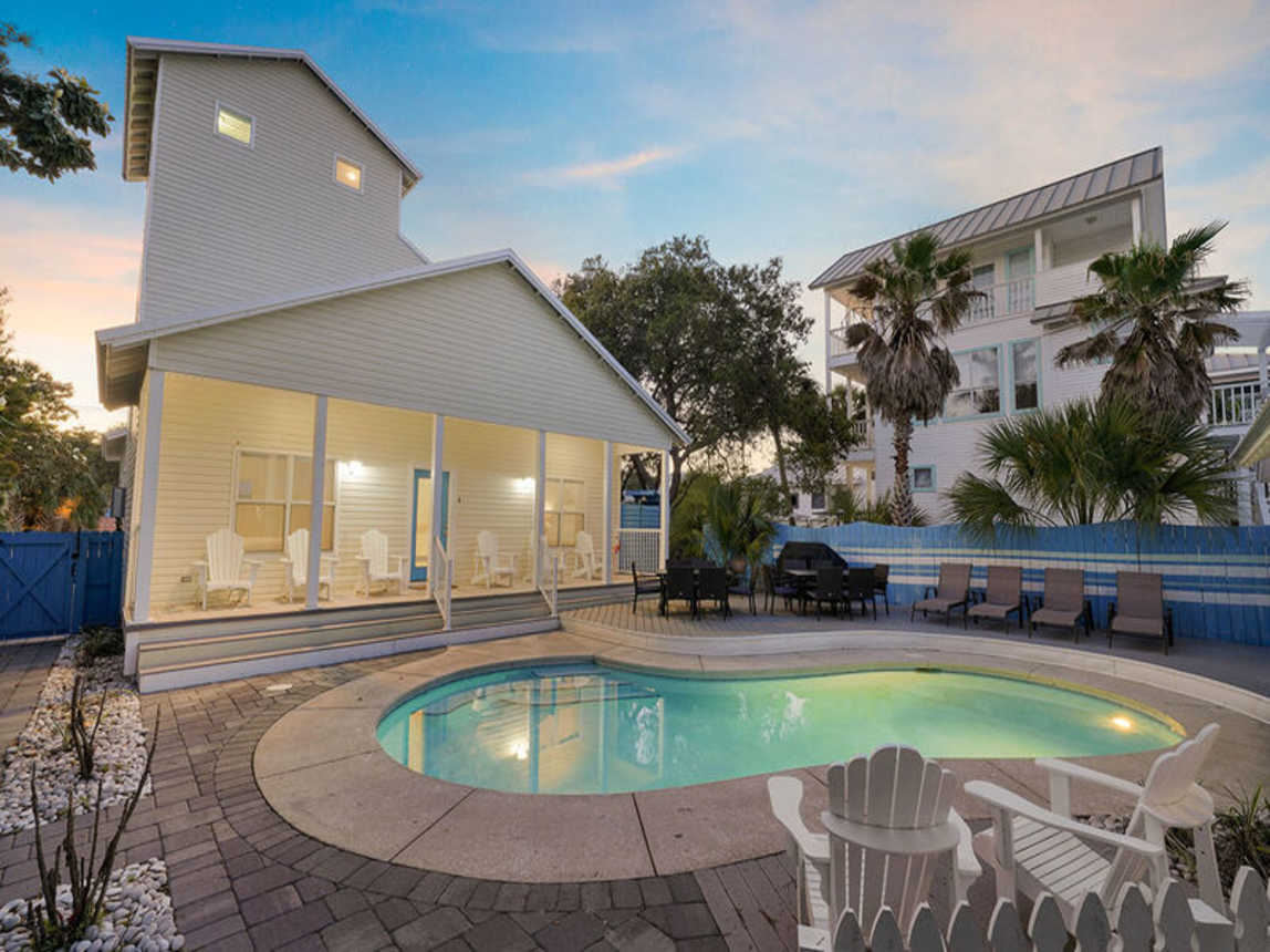 Flirty Flamingo - Pet-Friendly Vacation Rental House Near Beach with Game Room, Private Pool, & Carriage House in Crystal Beach, Florida  - Five Star Properties Destin/30A
