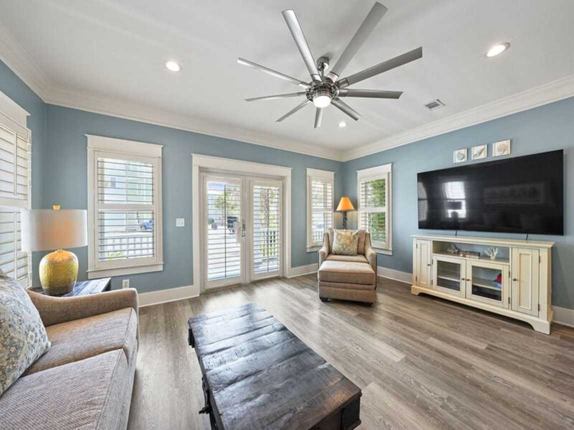 Southern Charm - Luxury Vacation Rental House on 30A with a Balcony Deck and Community Pool - Bliss Beach Rentals