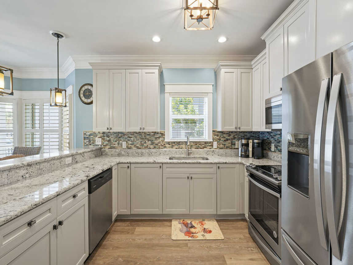 Southern Charm - Luxury Vacation Rental House on 30A with a Balcony Deck and Community Pool - Bliss Beach Rentals