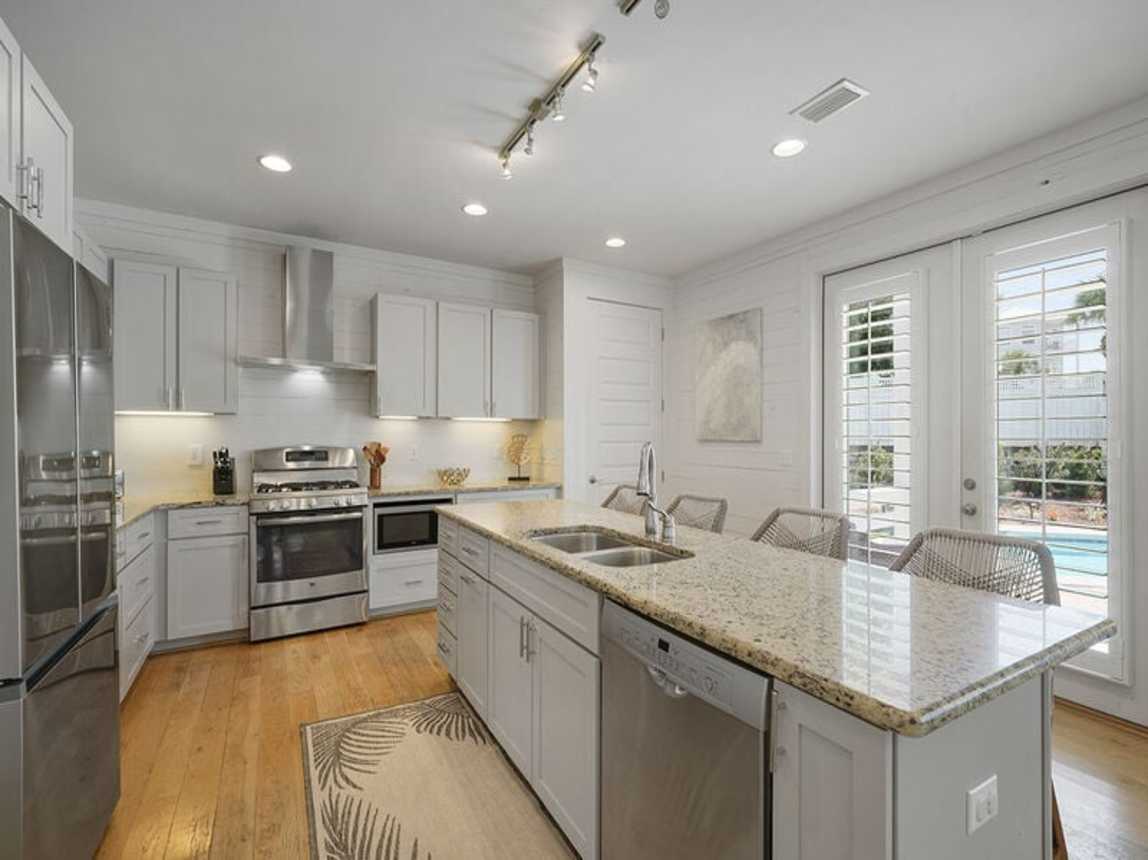 Indigo Breeze - Luxury Vacation Rental House with Private Pool, Game Room, and Carriage House in Dune Allen Beach, Florida - Five Star Properties Destin/30A